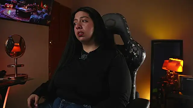 Snapshot of coraline_latin chatting on 09-24-25, 11:52 coraline latin online show from 09-24-25, 11:52