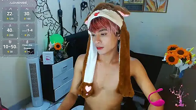 WildestTwink online show from 10-15-25, 07:14