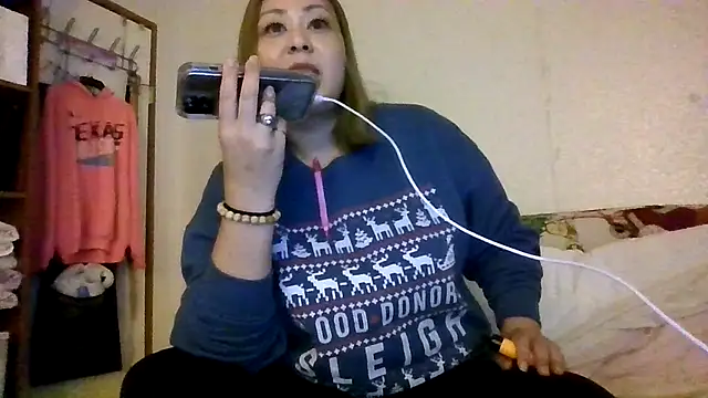 Snapshot of YOUNGFLICKA chatting on 12-15-25, 09:08 YOUNGFLICKA online show from 12-15-25, 09:08