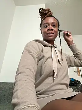 queenGypsy24 online show from 01-11-26, 10:48