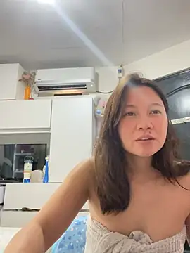 Snapshot of asianmystery203 chatting on 01-26-25, 02:03 asianmystery203 online show from 01-26-25, 02:03