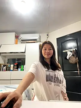 Snapshot of asianmystery203 chatting on 10-24-25, 05:15 asianmystery203 online show from 10-24-25, 05:15