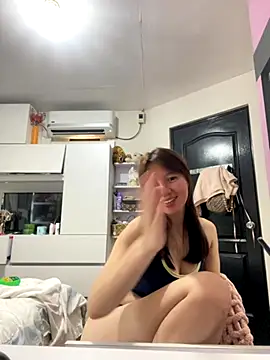 Snapshot of asianmystery203 chatting on 10-26-25, 01:00 asianmystery203 online show from 10-26-25, 01:00