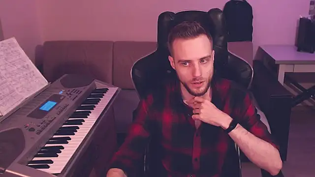 Sweetparker online show from 12-18-24, 12:18