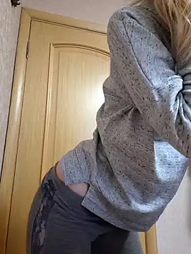 YogisticJuli666 online show from 01-29-25, 06:33