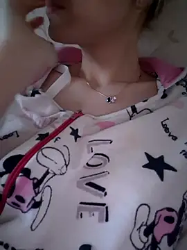 YogisticJuli666 online show from 02-18-25, 02:06