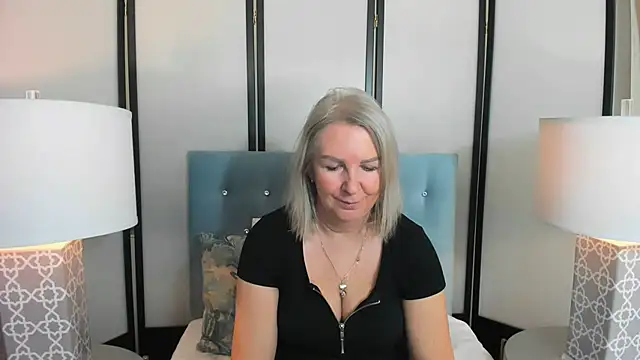 Snapshot of EricaTop chatting on 01-15-25, 05:05 EricaTop online show from 01-15-25, 05:05