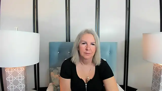 Snapshot of EricaTop chatting on 01-26-25, 06:17 EricaTop online show from 01-26-25, 06:17