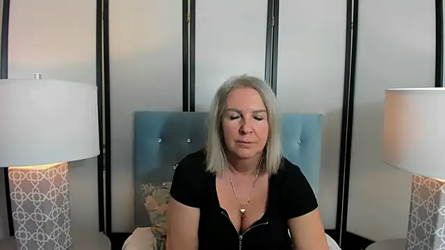 Snapshot of EricaTop chatting on 01-29-25, 04:41 EricaTop online show from 01-29-25, 04:41