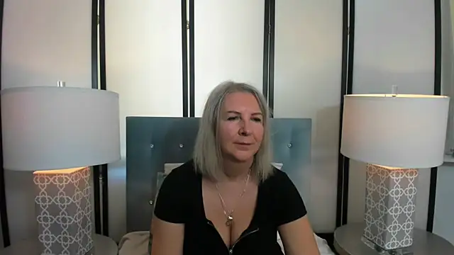 Snapshot of EricaTop chatting on 02-15-25, 09:49 EricaTop online show from 02-15-25, 09:49