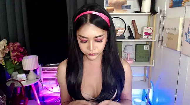AsianMariaTs online show from 01-30-25, 02:04