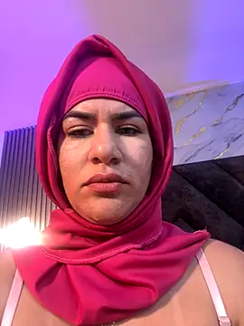 Zafira Alabi online show from 10-02-25, 02:46