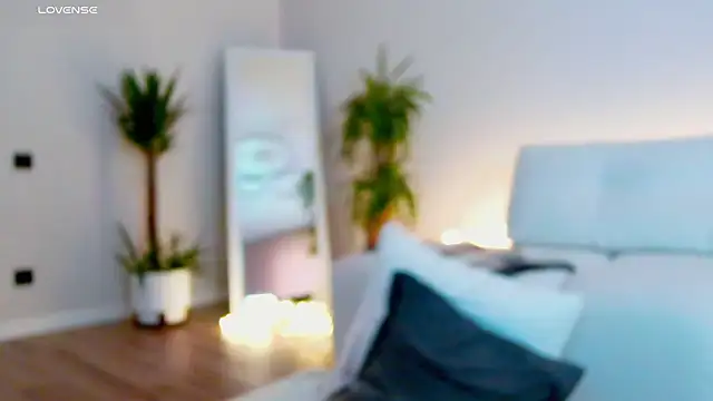 Snapshot of Sinful_Eyes chatting on 02-16-26, 07:48 Sinful Eyes online show from 02-16-26, 07:48