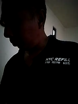 Snapshot of desnudo_Sexoxo chatting on 12-17-25, 06:25 desnudo Sexoxo online show from 12-17-25, 06:25