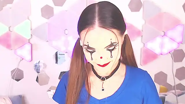 Snapshot of LexiKiss chatting on 11-01-25, 03:58 LexiKiss online show from 11-01-25, 03:58