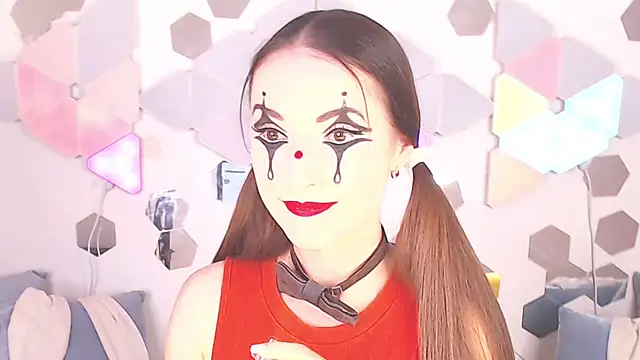 Snapshot of LexiKiss chatting on 11-08-25, 10:41 LexiKiss online show from 11-08-25, 10:41