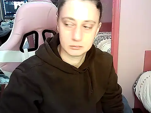 Snapshot of SexyAmanda32 chatting on 12-22-24, 10:28 SexyAmanda32 online show from 12-22-24, 10:28