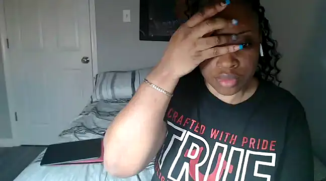 Sexymona1218 online show from 03-01-25, 04:58