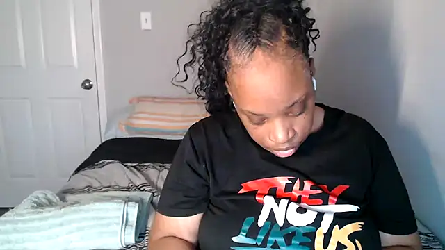 Sexymona1218 online show from 11-26-25, 08:54