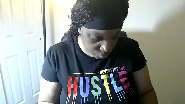 Sexymona1218 online show from 04-21-26, 07:47