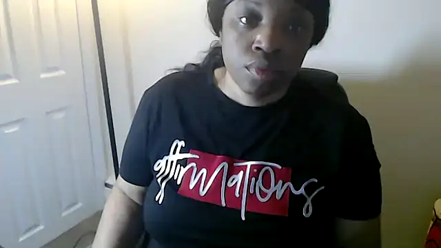 Sexymona1218 online show from 05-21-26, 07:15
