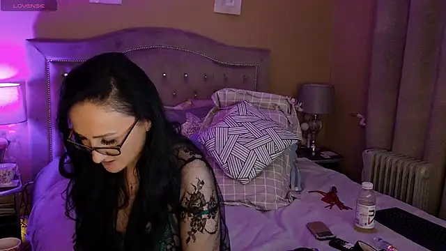 lara heaven online show from 01-19-25, 03:42