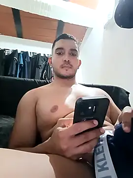 Ricardo hott online show from 04-22-26, 12:24