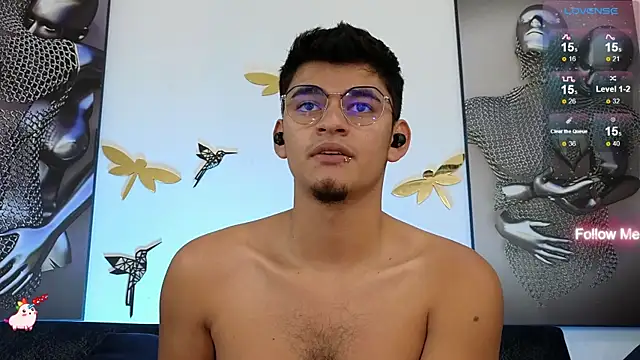 Snapshot of VikoHands chatting on 02-19-25, 11:25 VikoHands online show from 02-19-25, 11:25