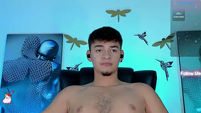 Snapshot of VikoHands chatting on 03-14-25, 01:27 VikoHands online show from 03-14-25, 01:27