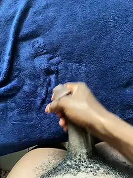 Snapshot of Curvy_conda chatting on 01-15-25, 05:08 Curvy conda online show from 01-15-25, 05:08