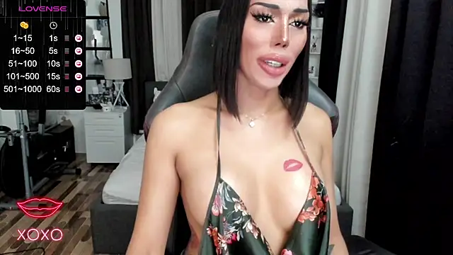 Forever MissCandace online show from 03-18-25, 10:15