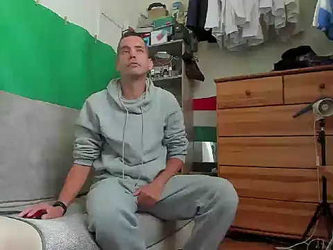 viraglaci18xh online show from 10-03-25, 01:08