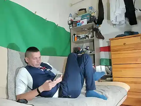 viraglaci18xh online show from 10-21-25, 11:33