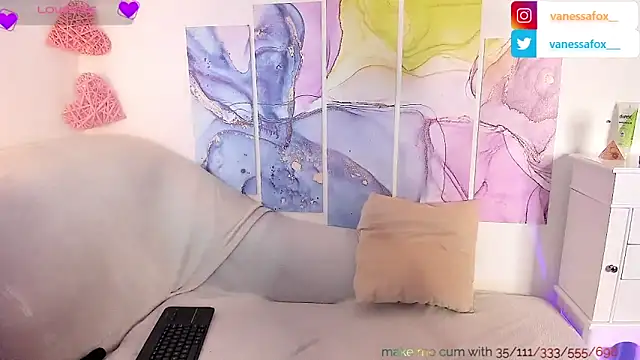 Snapshot of VanessaFox__ chatting on 02-06-25, 04:14 VanessaFox online show from 02-06-25, 04:14