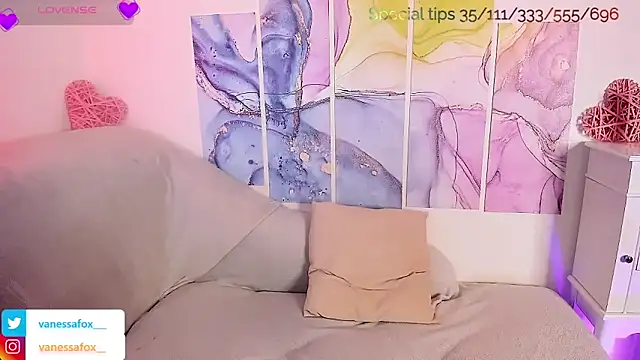 Snapshot of VanessaFox__ chatting on 02-14-25, 02:33 VanessaFox online show from 02-14-25, 02:33