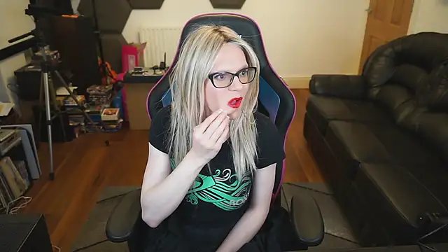 KelseyCobalt online show from 12-07-24, 10:50