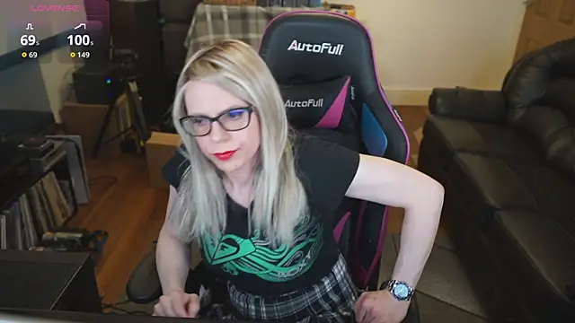 KelseyCobalt online show from 10-19-25, 08:20