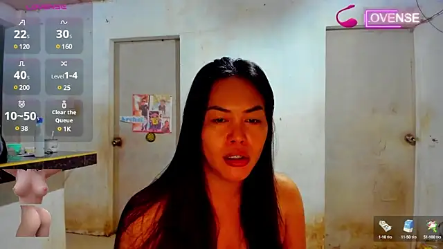 Snapshot of MiracleTs4U chatting on 02-13-25, 06:52 MiracleTs4U online show from 02-13-25, 06:52