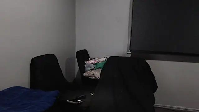 Snapshot of poisonivyx chatting on 02-20-25, 10:37 poisonivyx online show from 02-20-25, 10:37