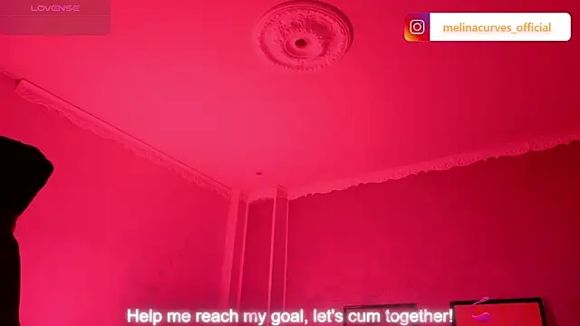 Snapshot of _MelinaCurves_ chatting on 02-18-25, 12:48 MelinaCurves online show from 02-18-25, 12:48
