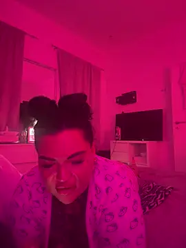 Snapshot of _MelinaCurves_ chatting on 03-11-25, 11:59 MelinaCurves online show from 03-11-25, 11:59