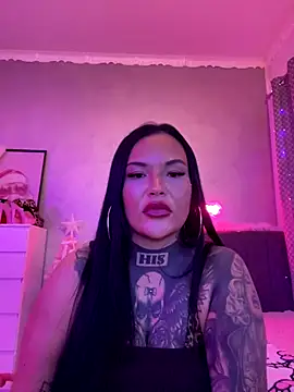 Snapshot of _MelinaCurves_ chatting on 12-22-25, 09:34 MelinaCurves online show from 12-22-25, 09:34