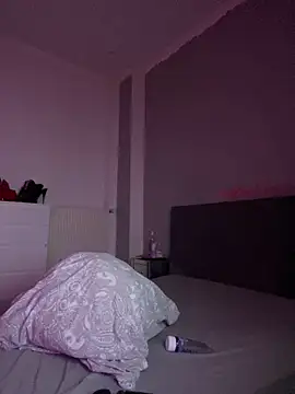  MelinaCurves  online show from 04-09-26, 09:09