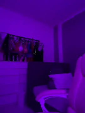  MelinaCurves  online show from 05-27-26, 09:01