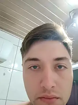 Snapshot of DanielMagains chatting on 10-04-25, 02:15 DanielMagains online show from 10-04-25, 02:15