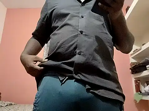 Snapshot of Aneesh007m chatting on 10-26-25, 05:13 Aneesh007m online show from 10-26-25, 05:13