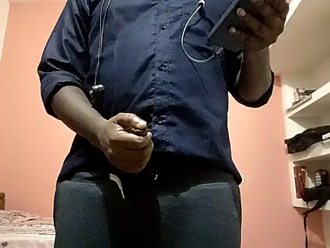 Snapshot of Aneesh007m chatting on 11-21-25, 07:34 Aneesh007m online show from 11-21-25, 07:34