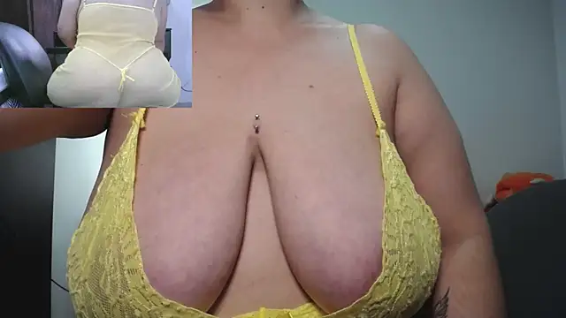 Snapshot of zoe_hotxxx chatting on 02-16-25, 12:19 zoe hotxxx online show from 02-16-25, 12:19