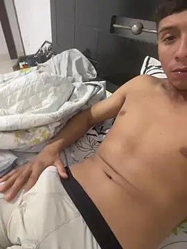 Thiagoo Frost online show from 10-28-25, 03:10