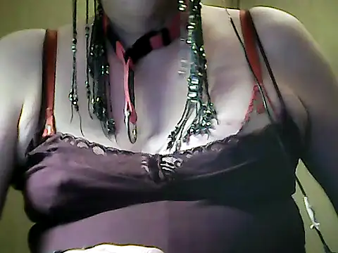 Snapshot of sissy_sarah69 chatting on 10-11-25, 07:51 sissy sarah69 online show from 10-11-25, 07:51